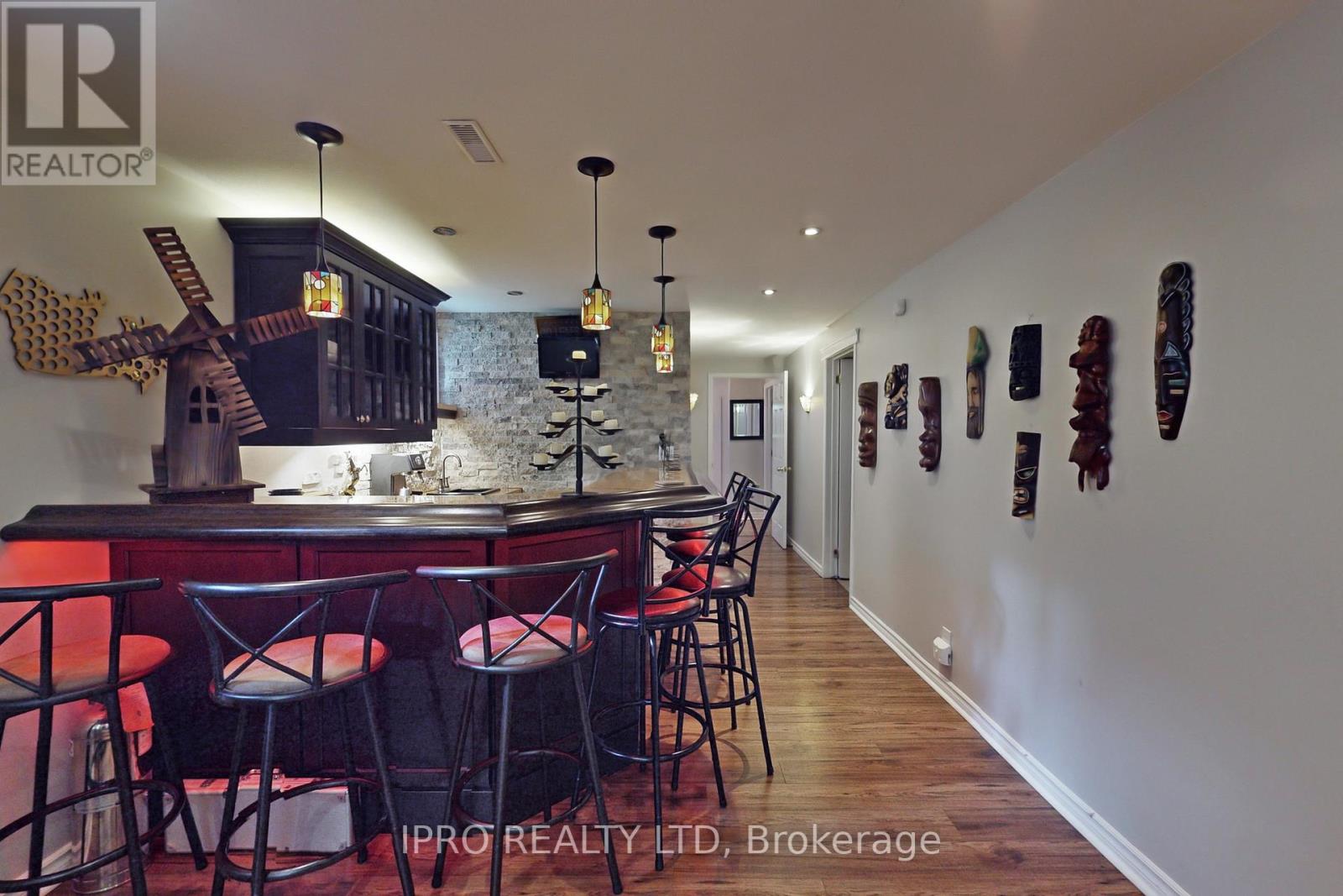 103 IMPERIAL CRES