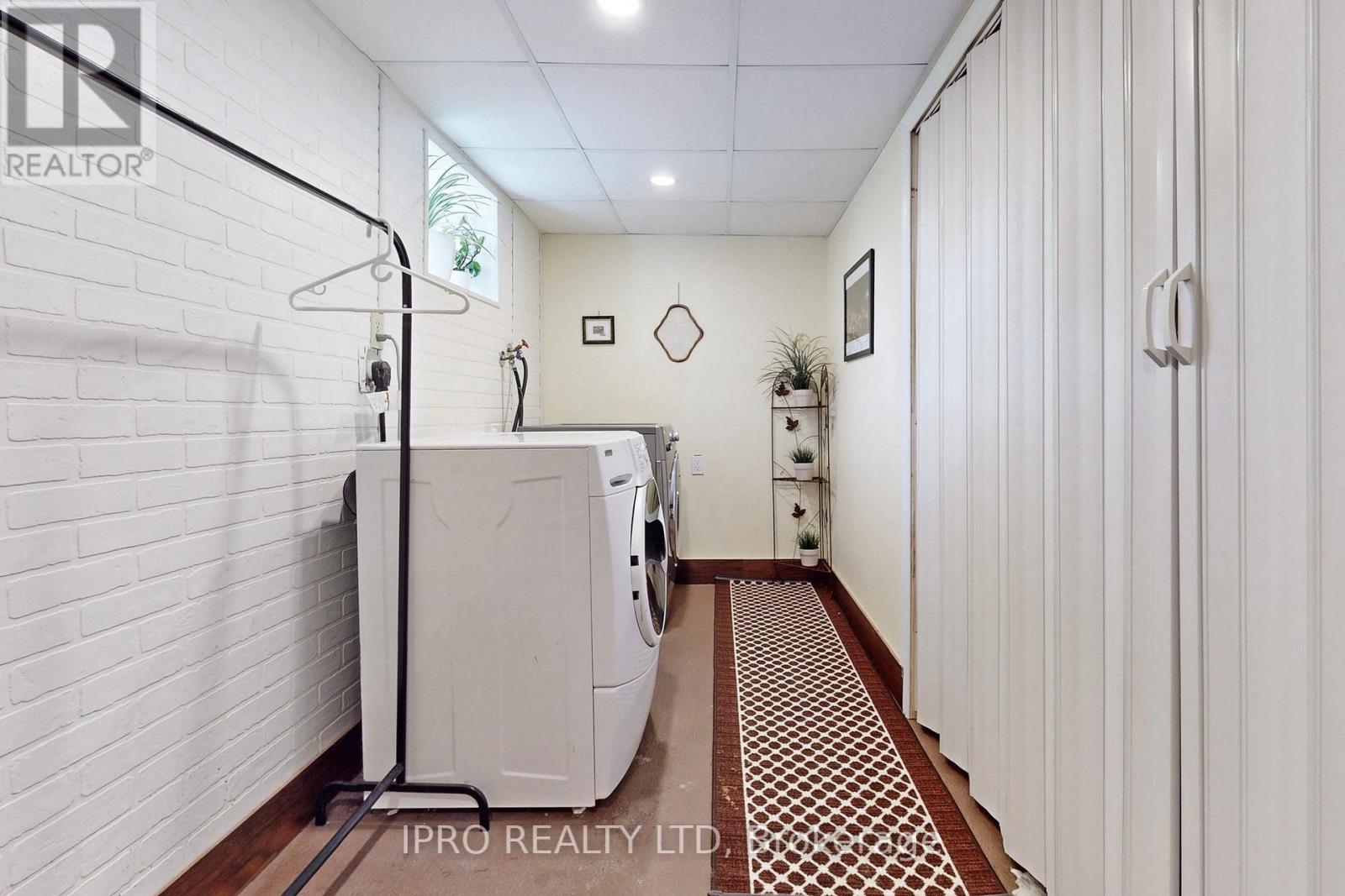 103 IMPERIAL CRES