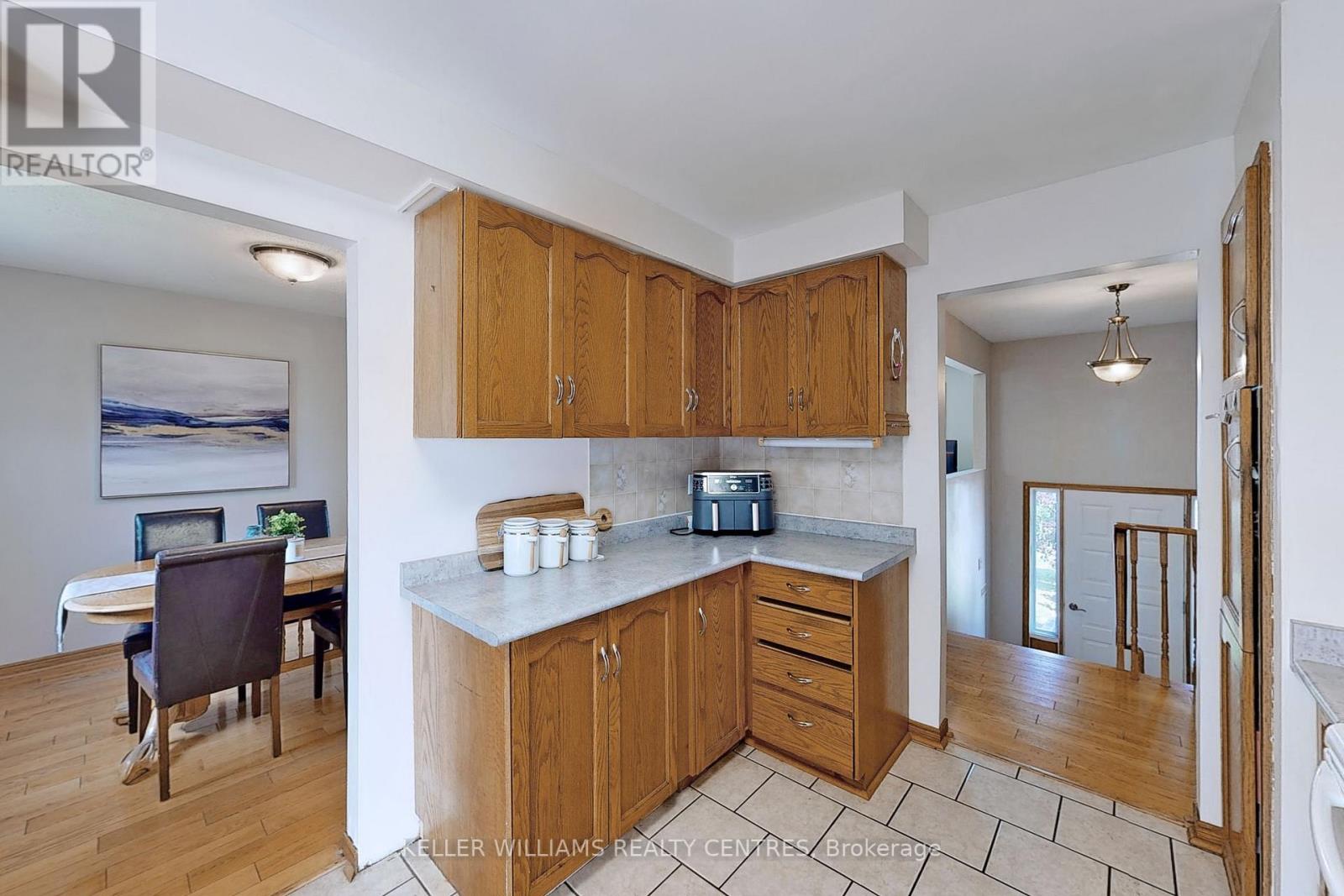 491 MAPLEGROVE AVE