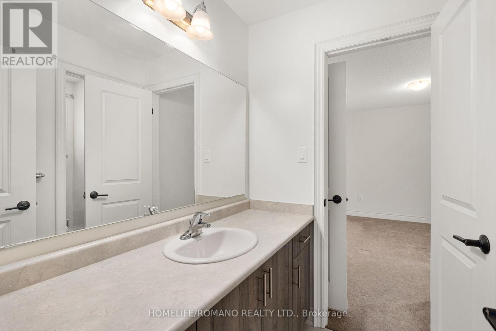 833 LANGFORD BLVD