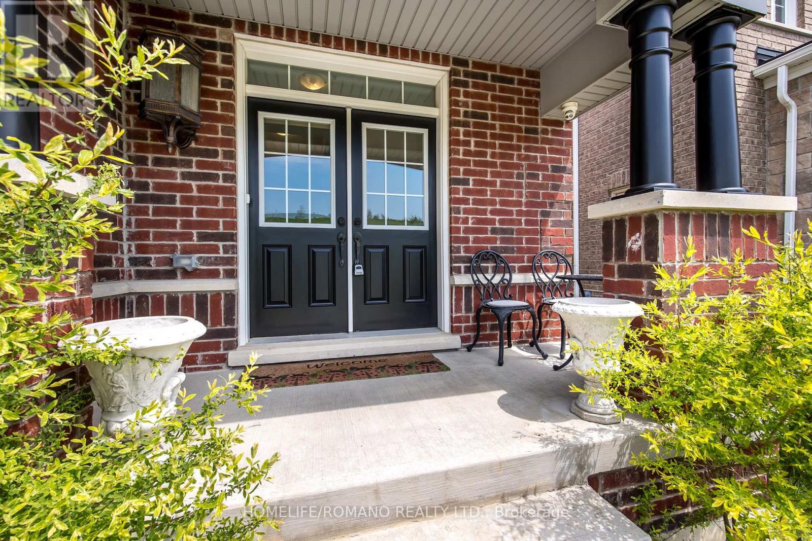 833 LANGFORD BLVD