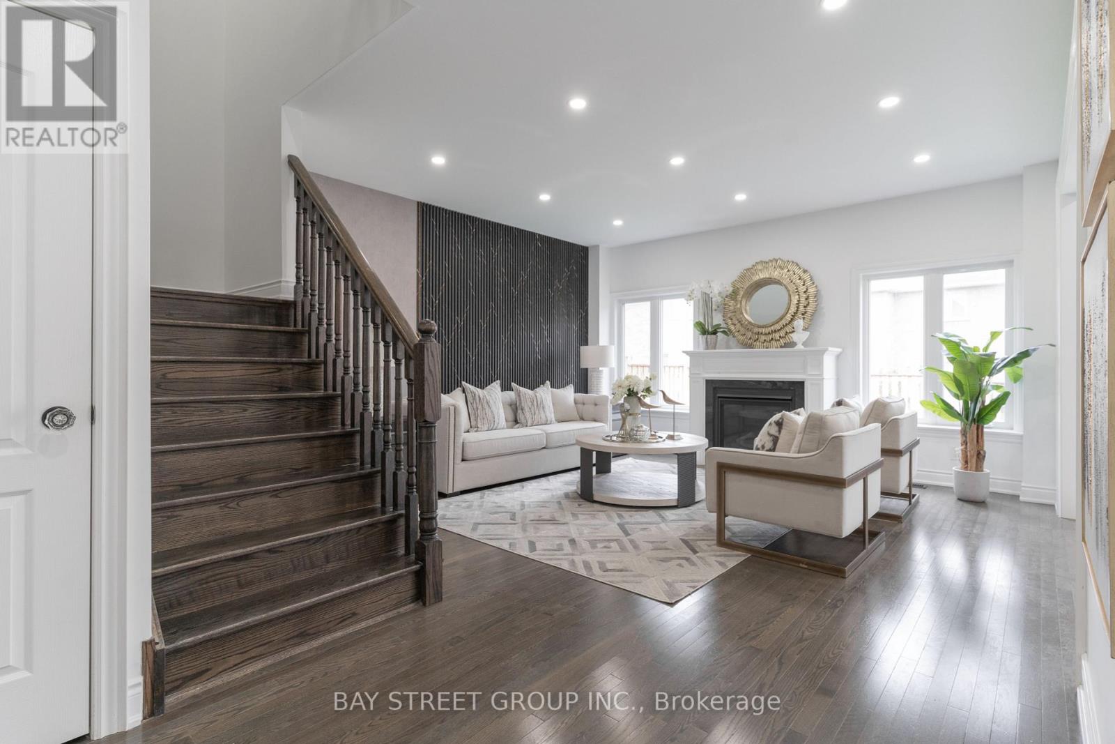 10 MILBY CRES