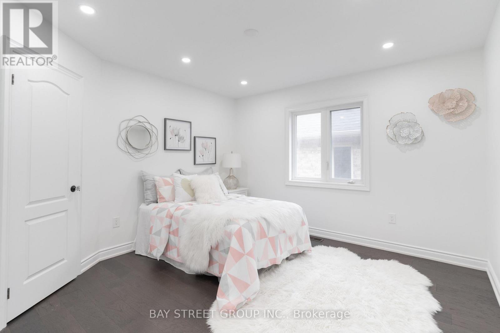 10 MILBY CRES