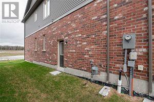 33 LORNE THOMAS PL