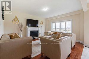 33 LORNE THOMAS PL