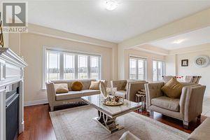 33 LORNE THOMAS PL