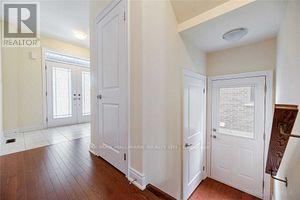 33 LORNE THOMAS PL