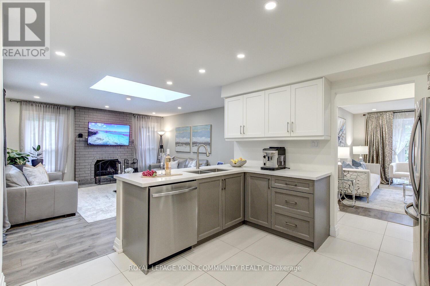 161 HEATHWOOD HEIGHTS DR