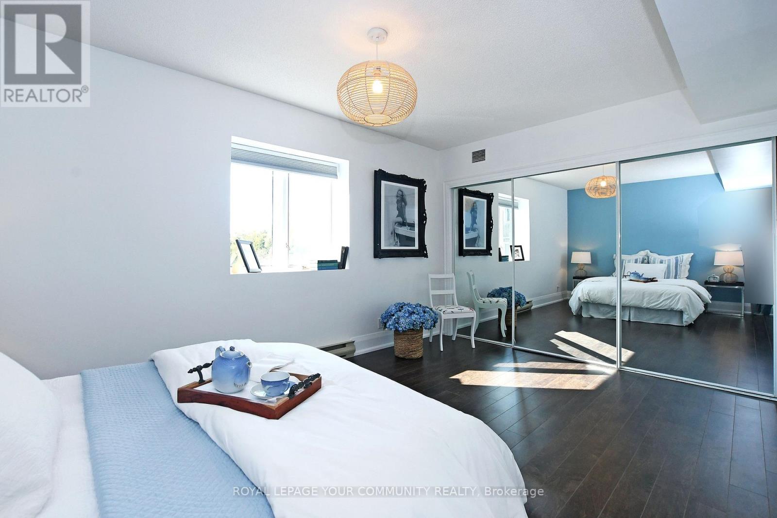 #204 -21 GEORGE ST