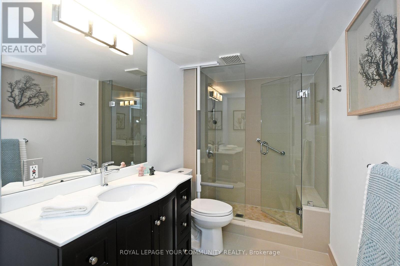 #204 -21 GEORGE ST