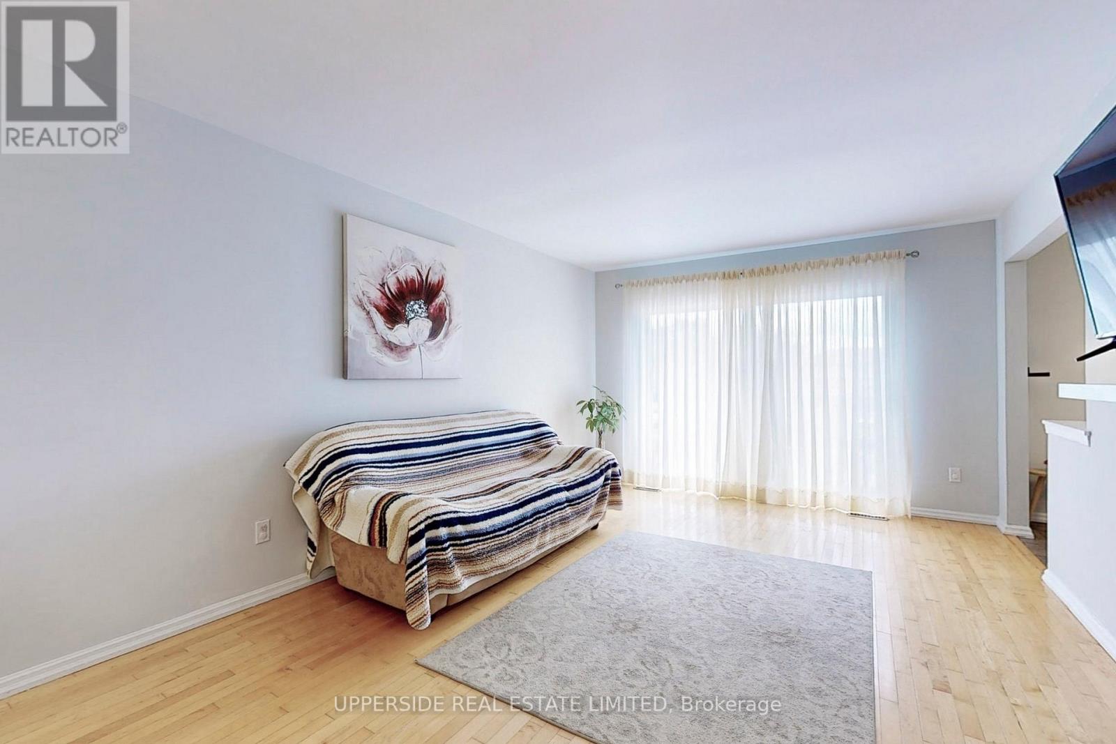 249 BRITANNIA AVE