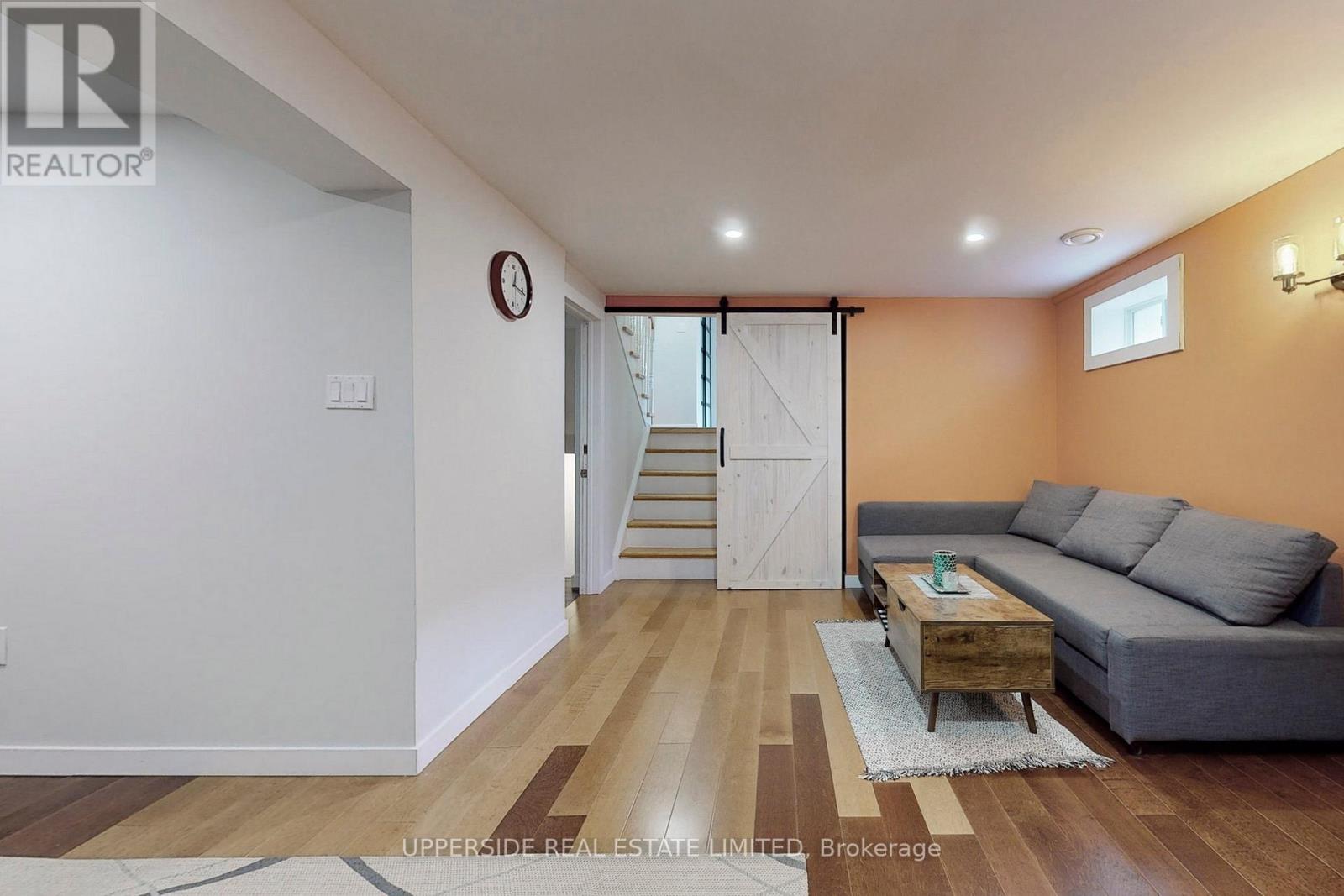 249 BRITANNIA AVE
