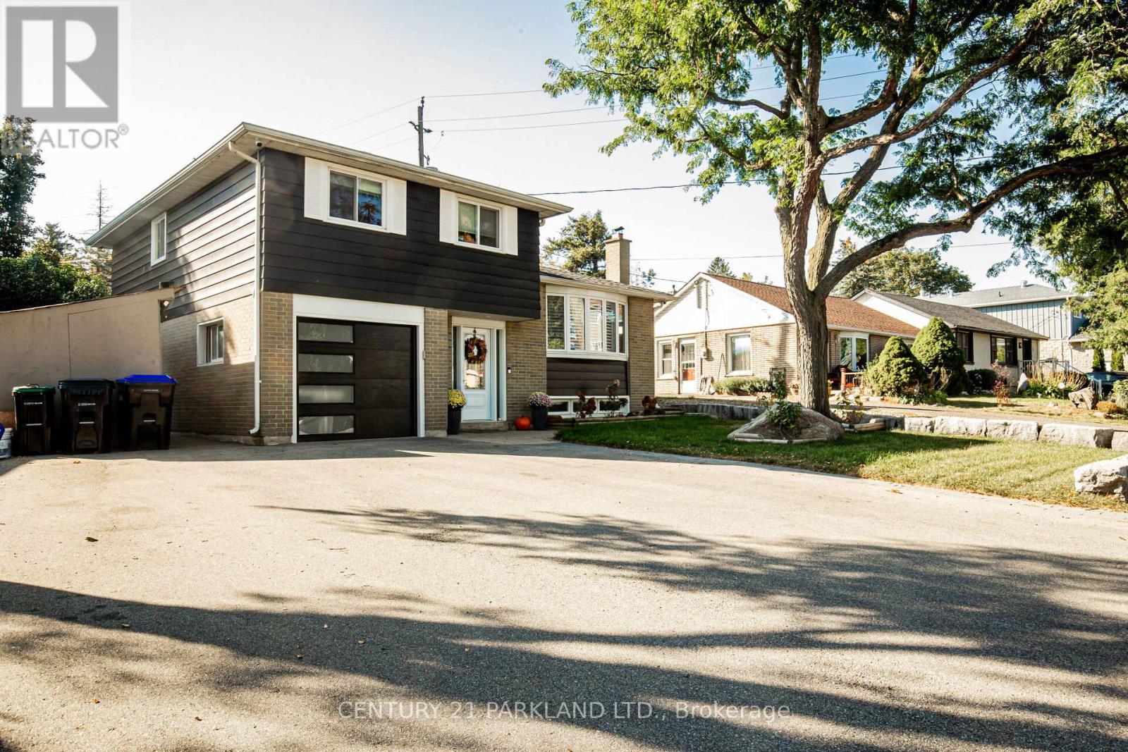 7 BROWN ST