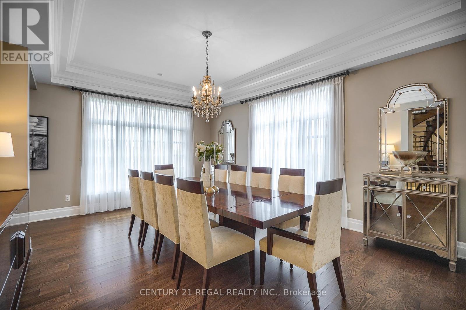 62 CARISBROOKE CIRC