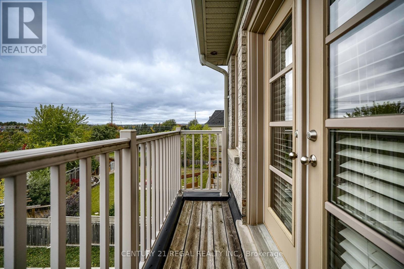 62 CARISBROOKE CIRC
