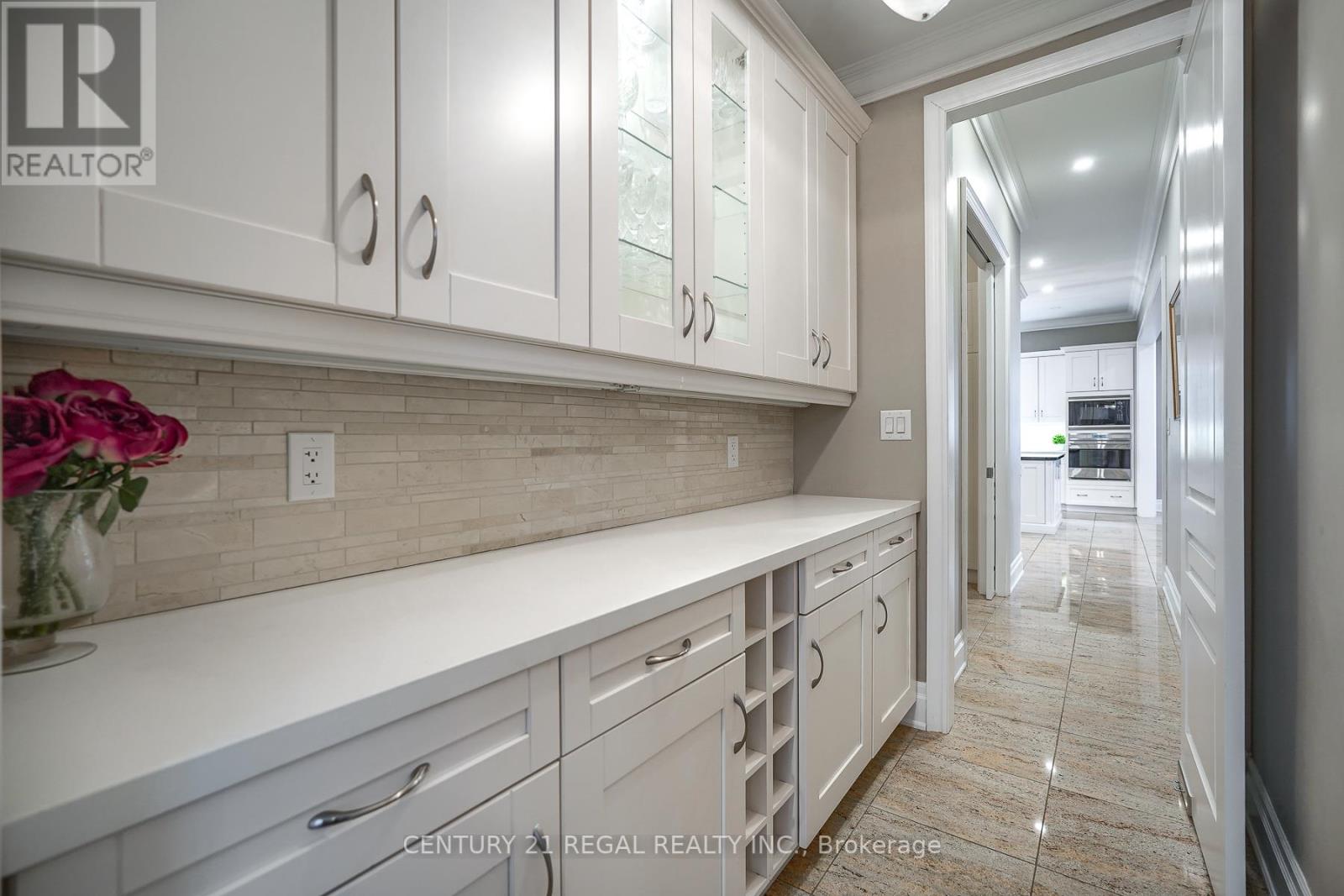 62 CARISBROOKE CIRC