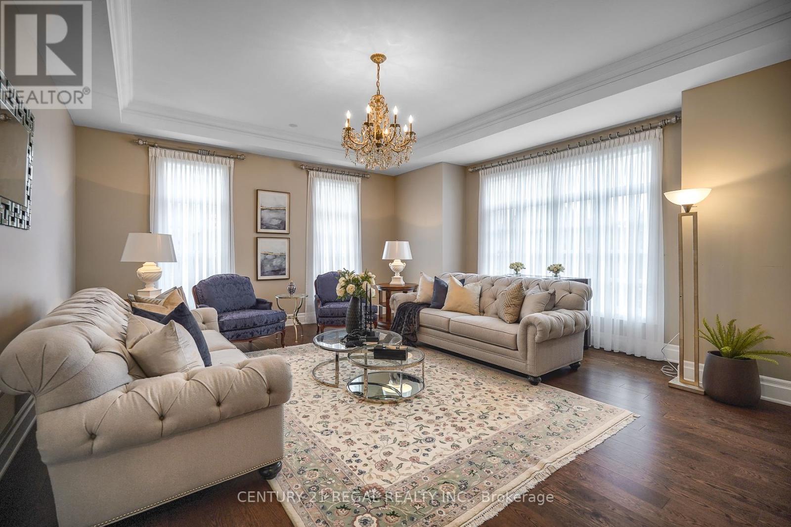62 CARISBROOKE CIRC