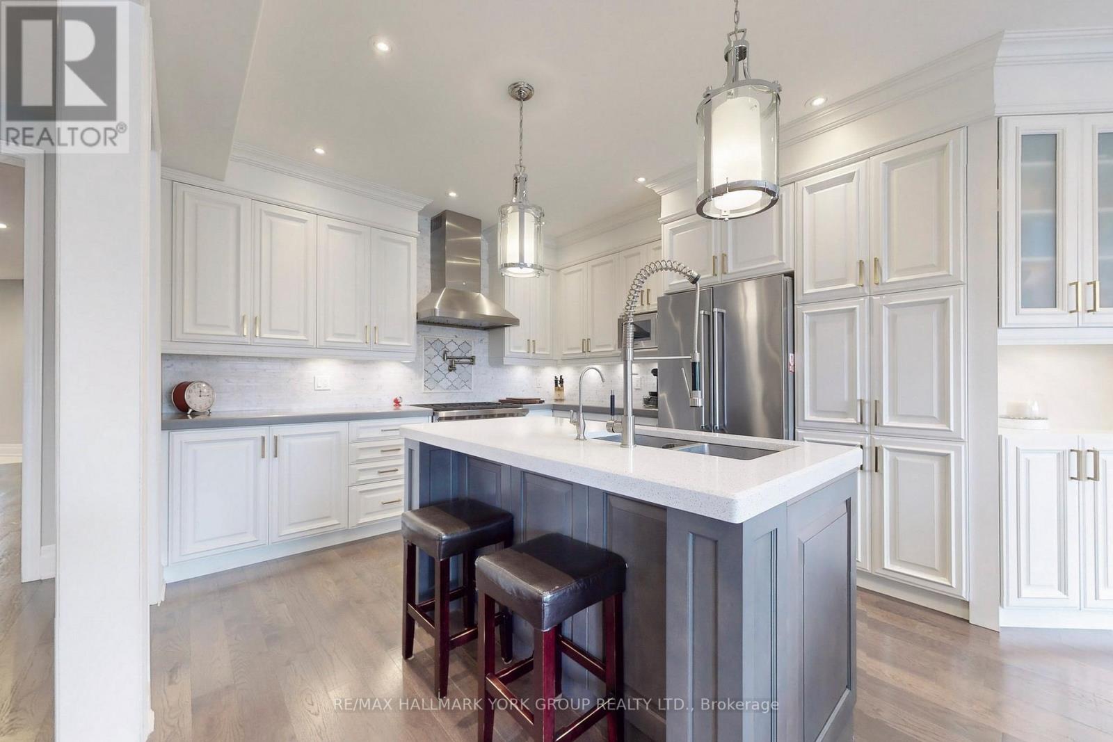 76 MORRISON AVE