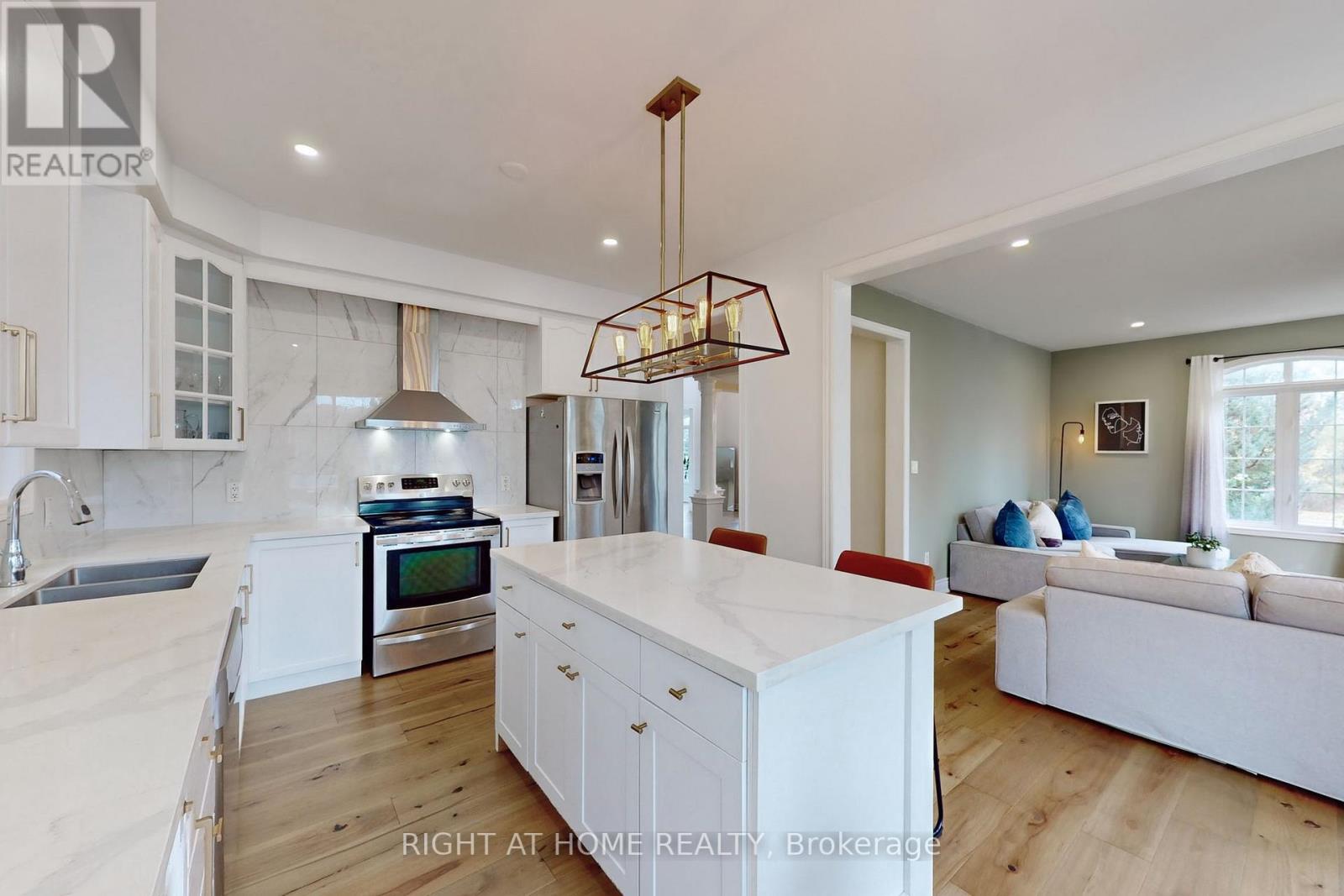51 TRAILSIDE DR