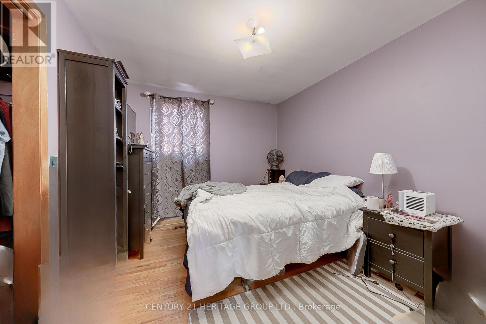 128 CENTRE ST