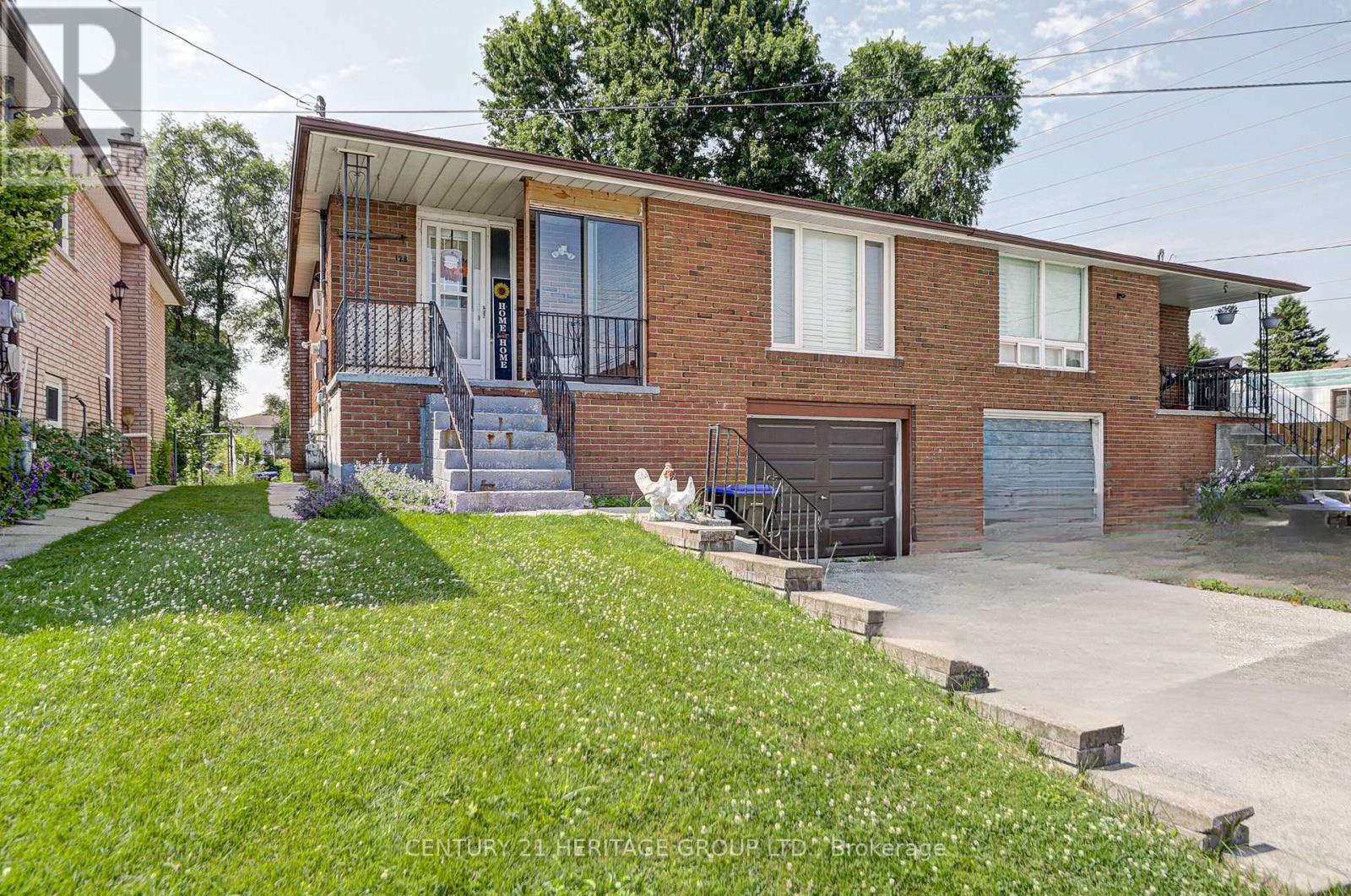 128 CENTRE ST