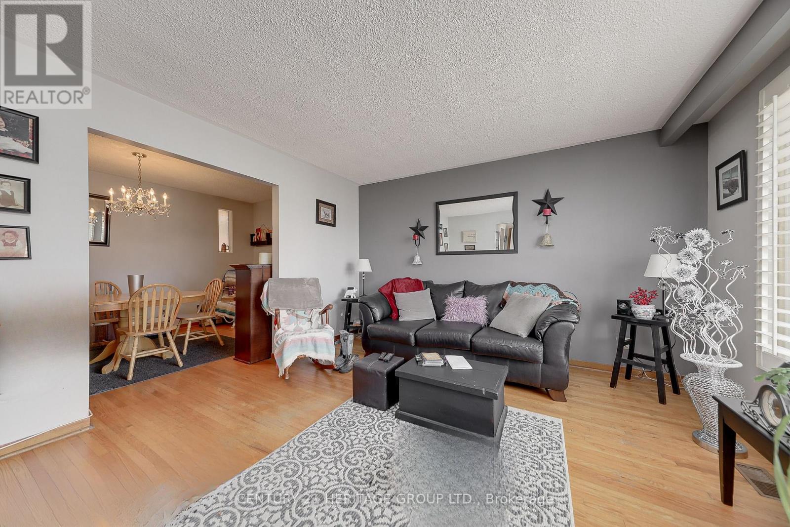 128 CENTRE ST