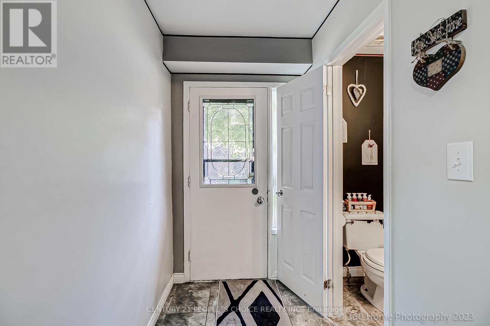#40 -246 TUPPER BLVD, #40