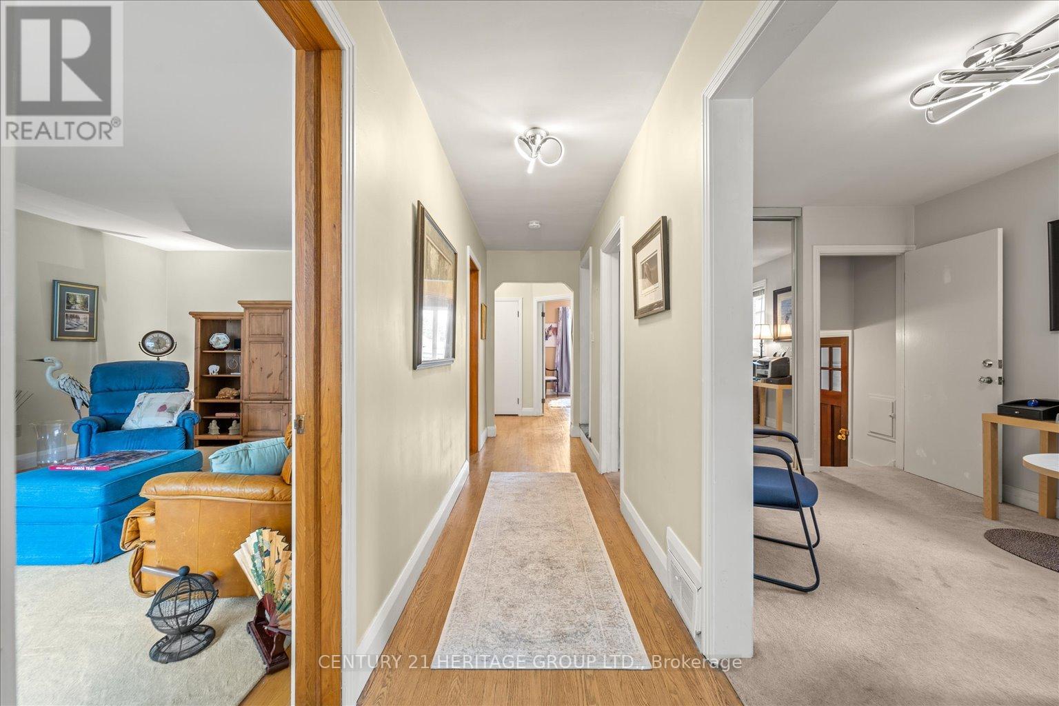 12 ROYAL RD
