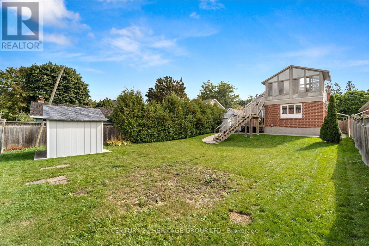 12 ROYAL RD