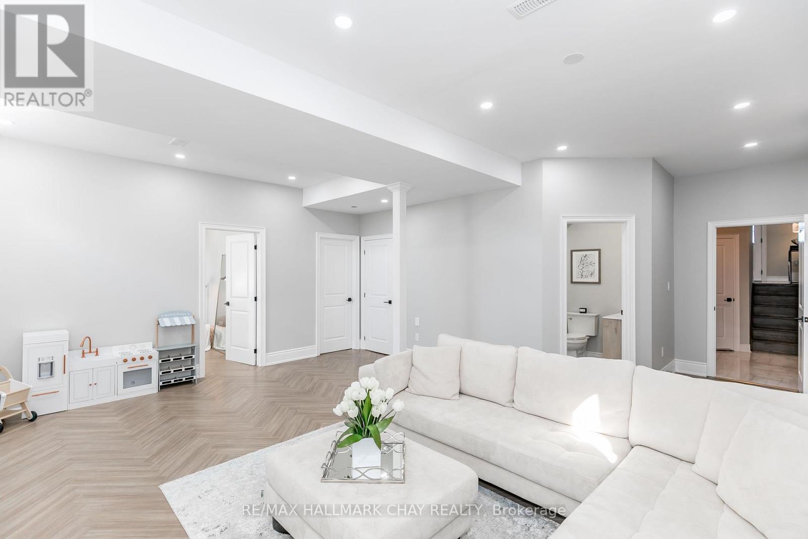 142 INVERNESS WAY