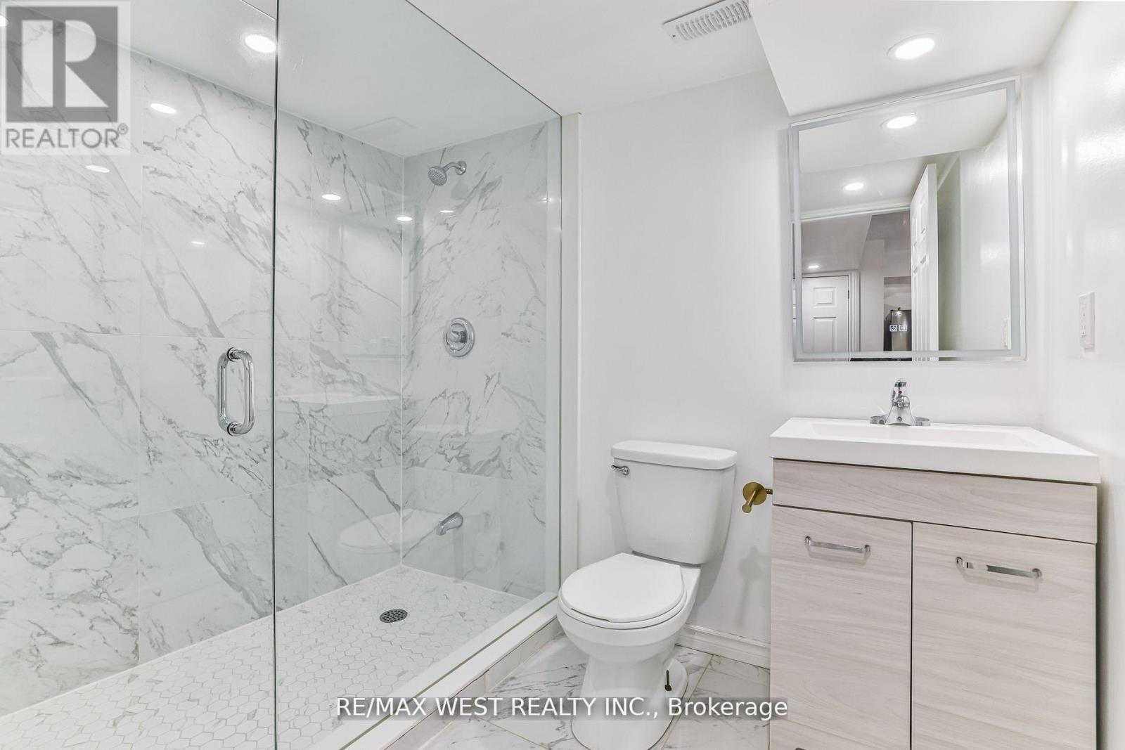 23 JONKMAN BLVD