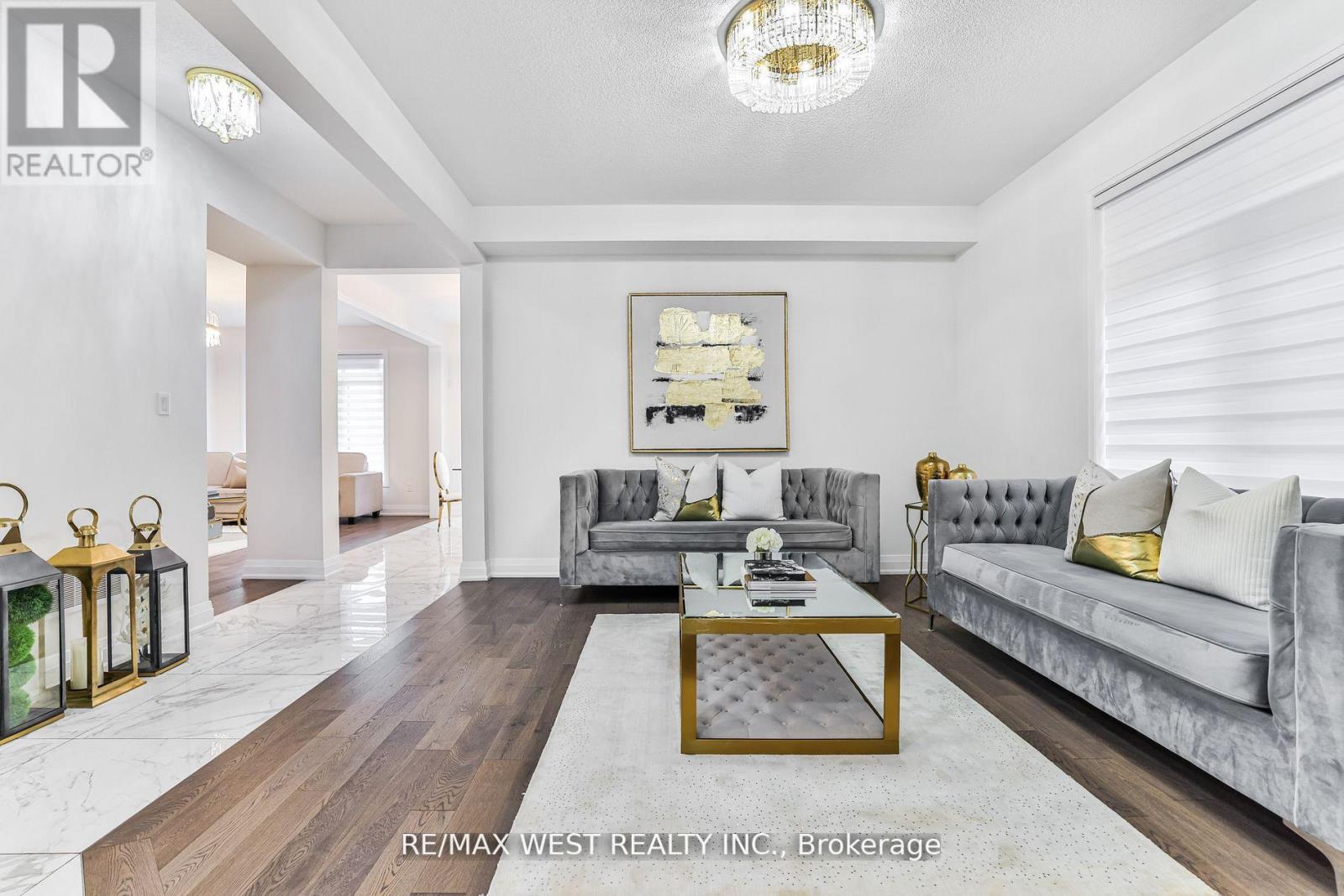 23 JONKMAN BLVD