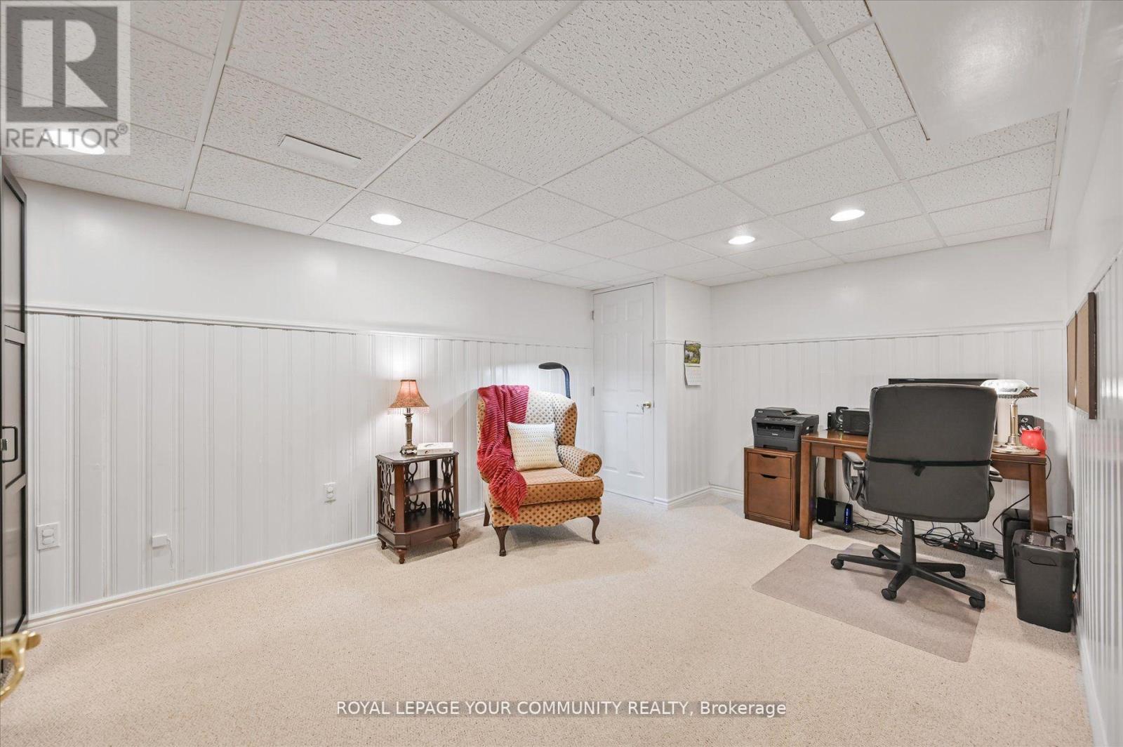 38 WILES CRT
