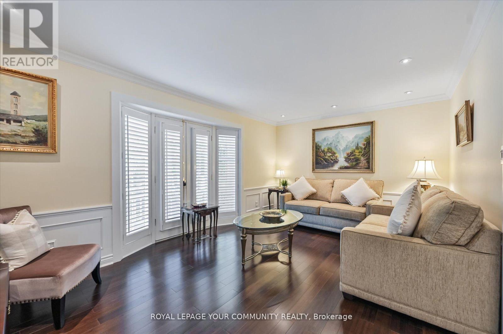 38 WILES CRT