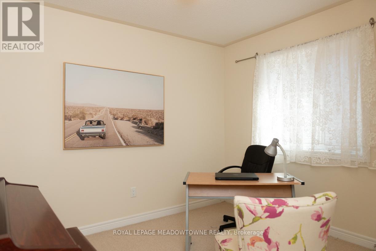 86 REYNOLDS CRES