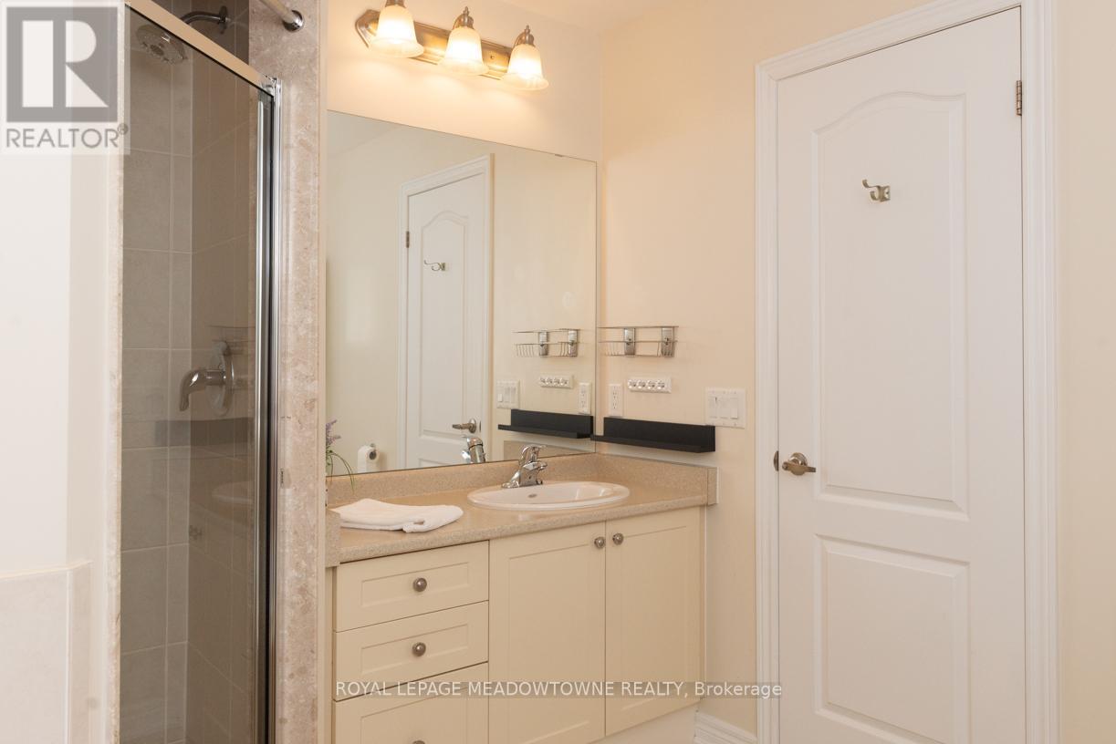 86 REYNOLDS CRES