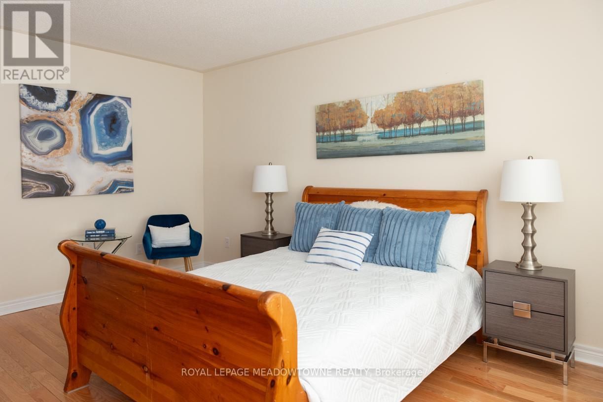 86 REYNOLDS CRES