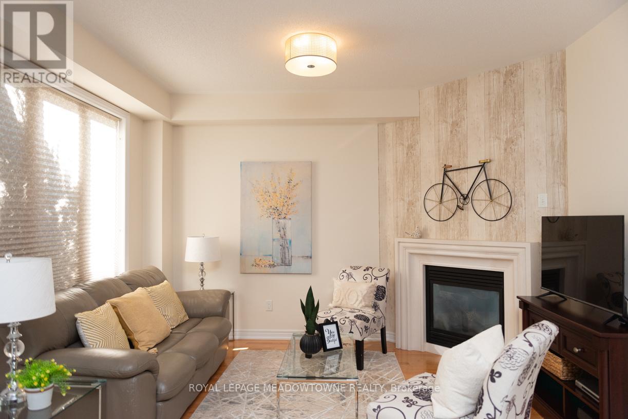 86 REYNOLDS CRES