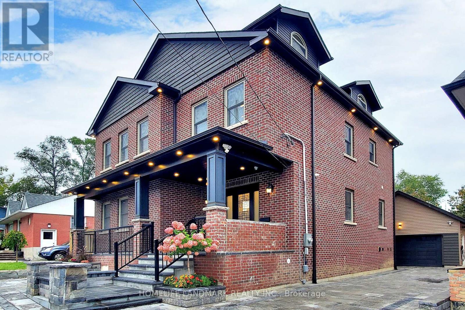 41 CENTRE ST