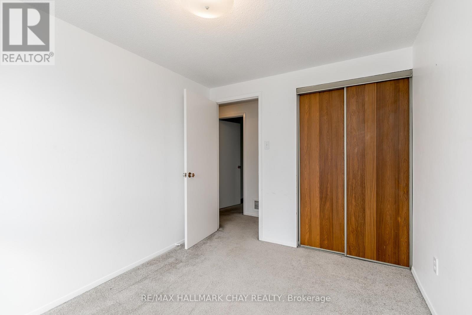 #UPPER -23 BRITANNIA AVE, #Upper