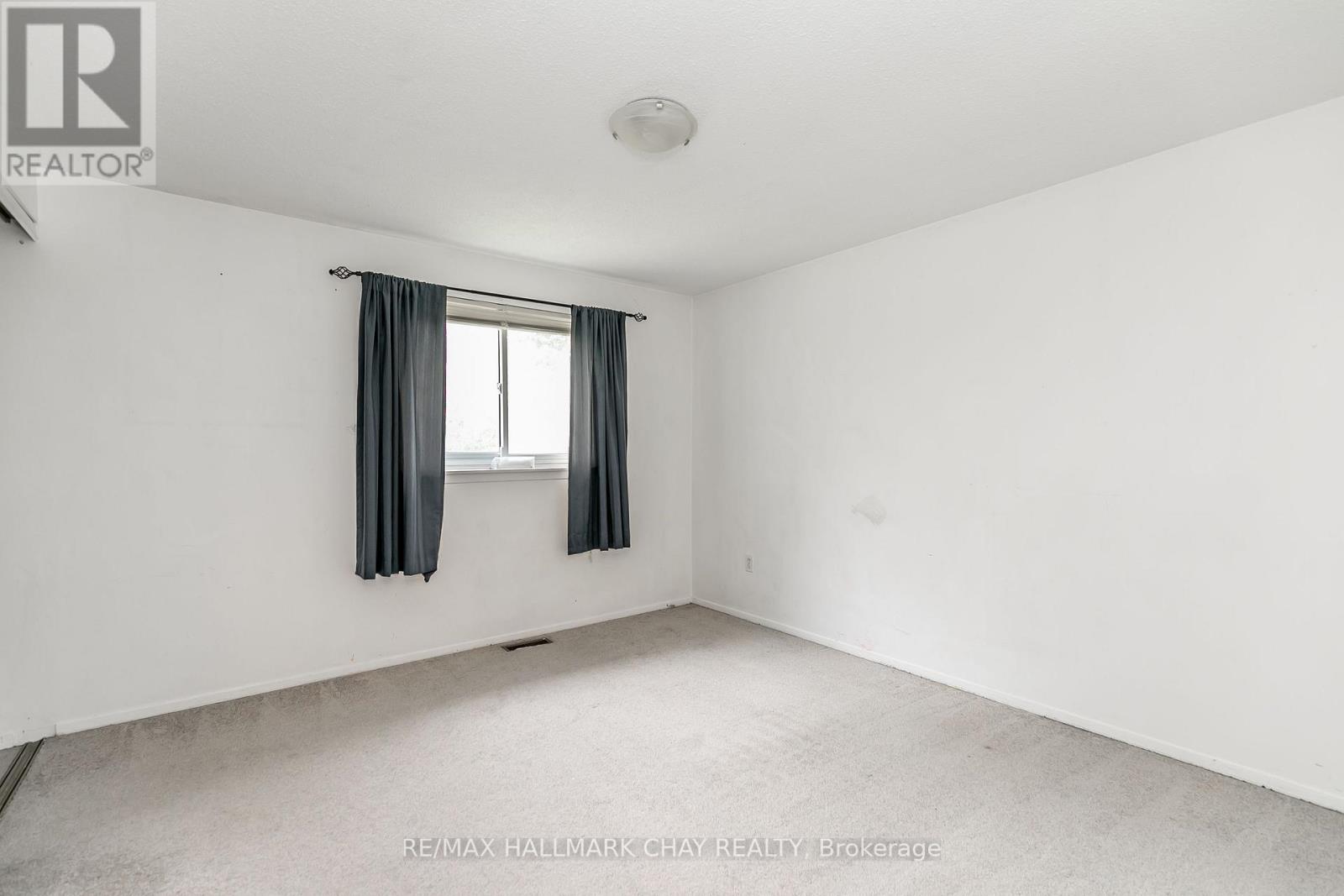 #UPPER -23 BRITANNIA AVE, #Upper