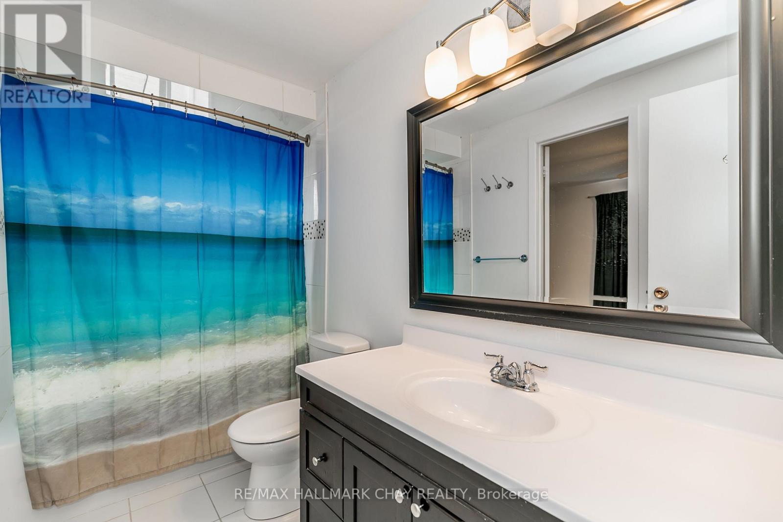 #UPPER -23 BRITANNIA AVE, #Upper