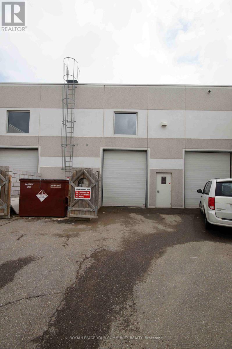 U 9 158 DON HILLOCK DR, #Unit 9