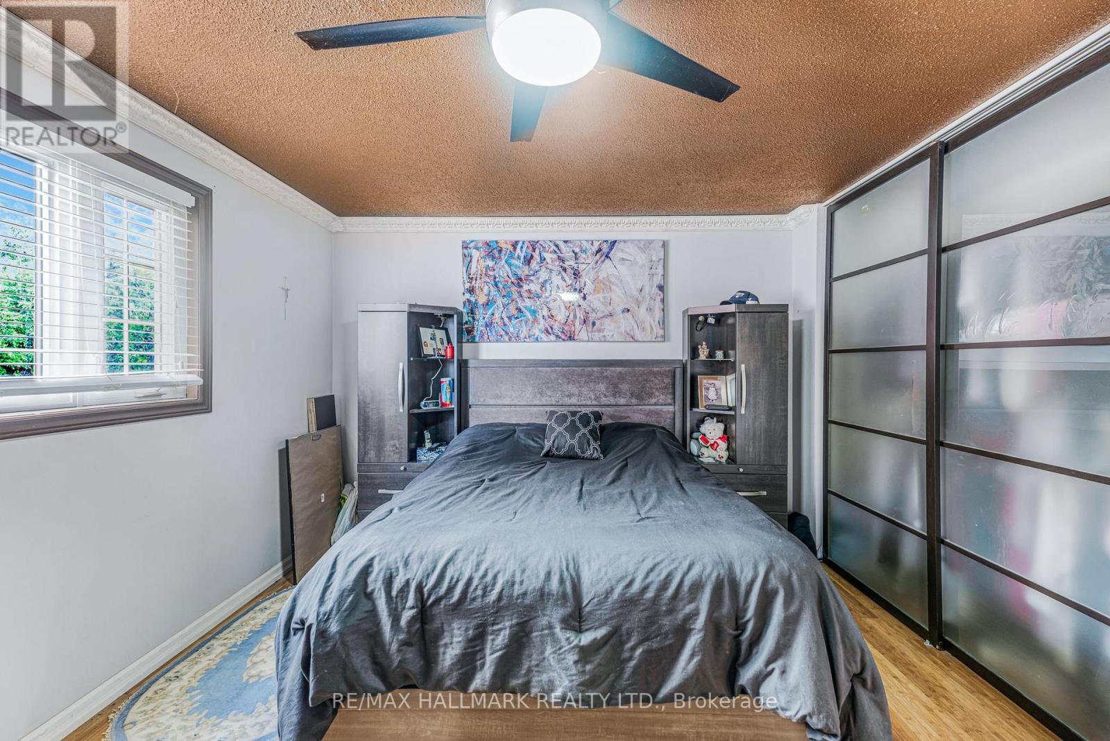 242 COLLINGS AVE