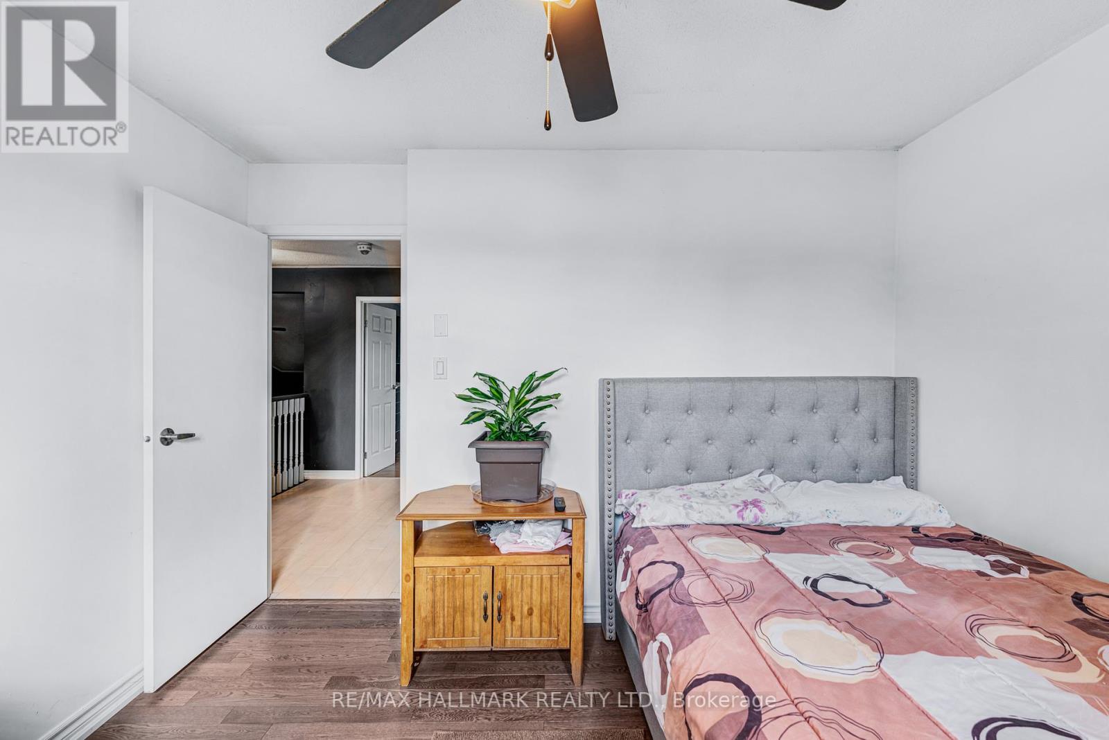 242 COLLINGS AVE