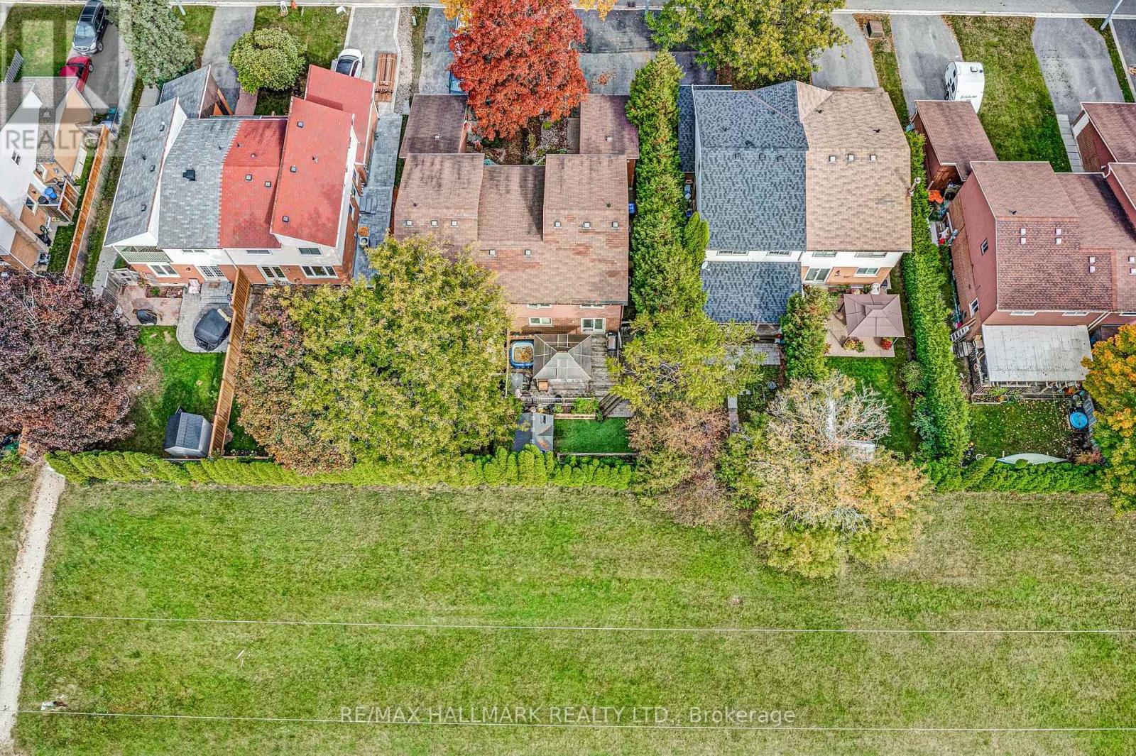 242 COLLINGS AVE