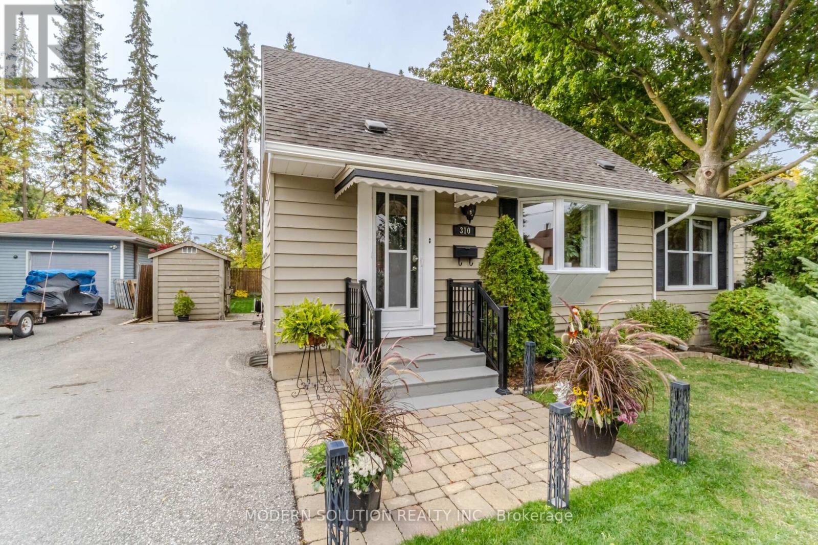 310 CAWTHRA BLVD