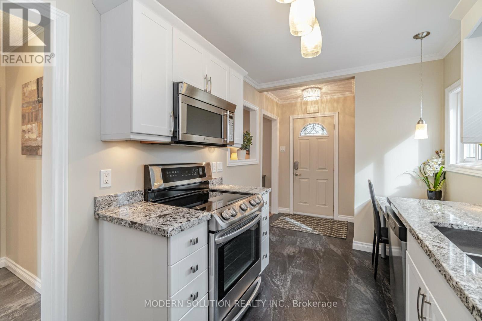 310 CAWTHRA BLVD