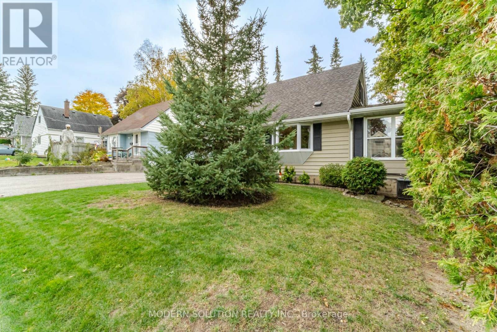 310 CAWTHRA BLVD