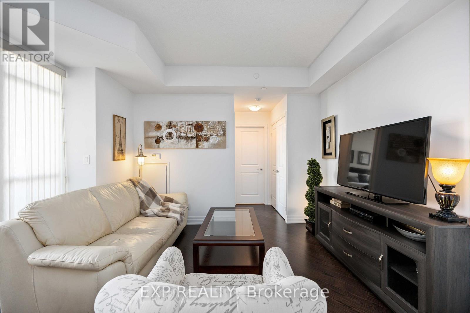 #432 -111 CIVIC SQUARE GATE, #432